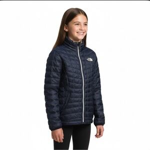 The North Face Girls black Quilted Jacket S